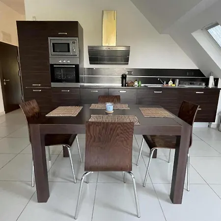 Stunning 2-bed In Sea Varna